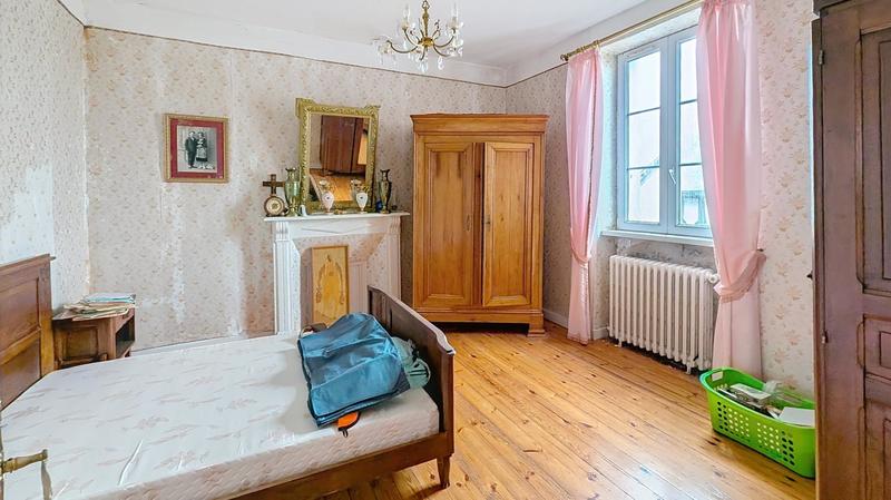 Maison - 220 m² - 10 pièces