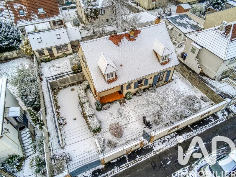 Maison - 140 m² - 6 pièces