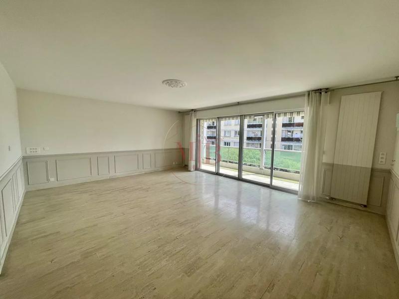 Appartement - 95 m² - 4 pièces