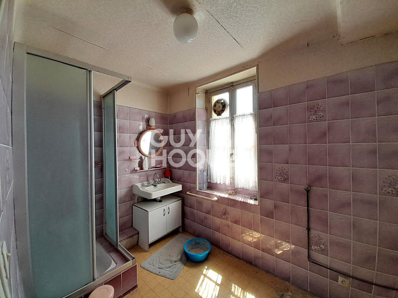 Maison - 99 m² - 4 pièces