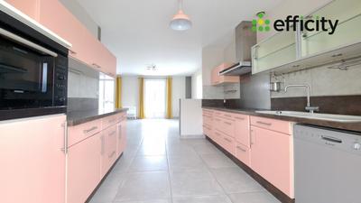 Maison - 123 m² - 4 pièces