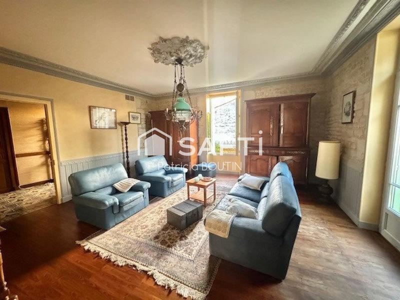 Maison de maîtres - 302 m² - 9 pièces