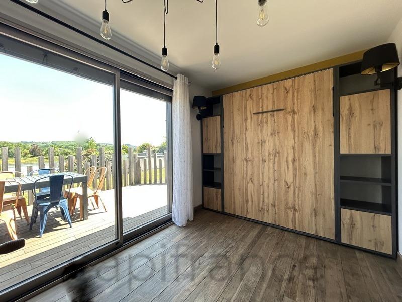 Propriété - 220 m² - 10 pièces