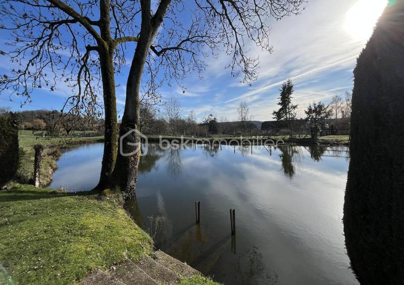 Maison - 180 m² - 11 pièces