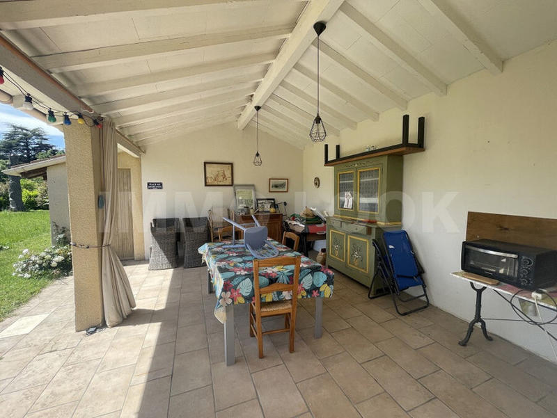 Villa - 100 m² - 6 pièces