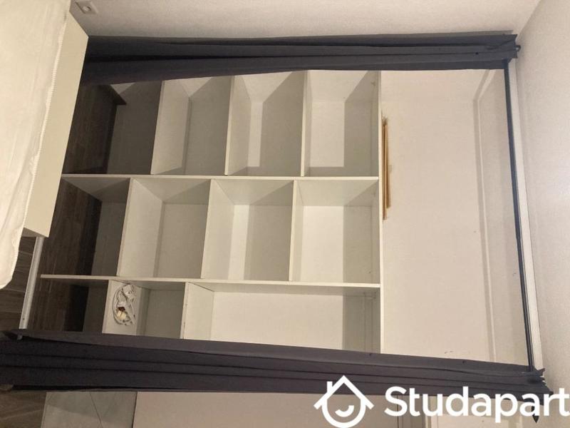 Chambre - 9 m² - 1 pièce