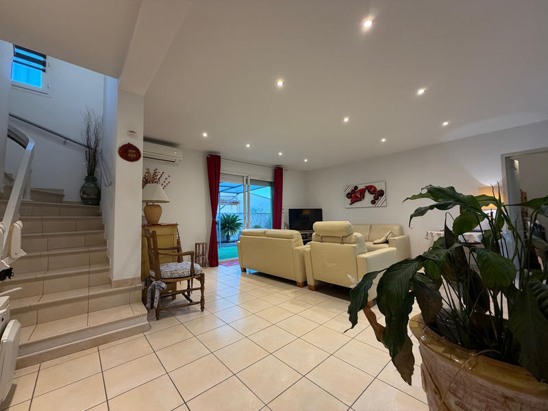 Maison - 99 m² - 4 pièces