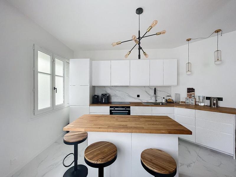 Appartement - 95 m² - 4 pièces