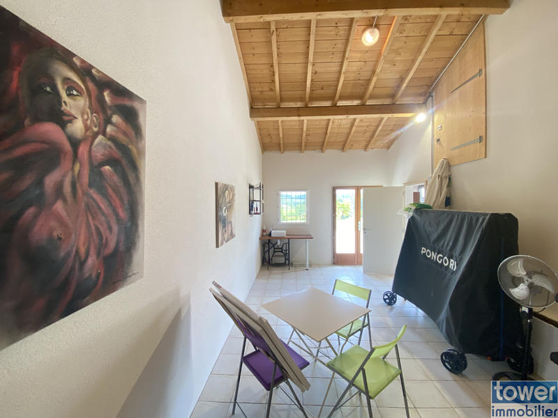 Villa - 177 m² - 6 pièces