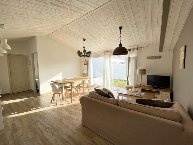 Maison - 90 m² - 5 pièces