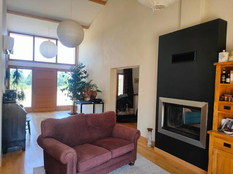 Maison - 243 m² - 9 pièces