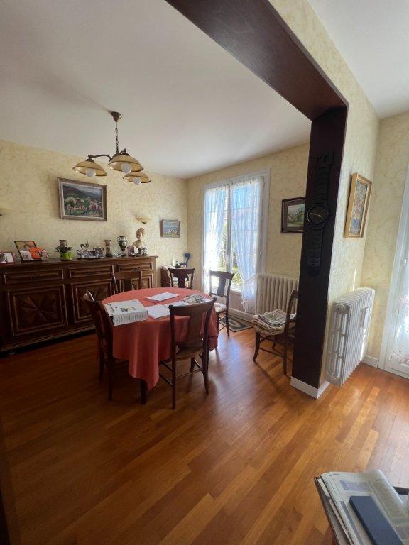 Maison - 151 m² - 7 pièces