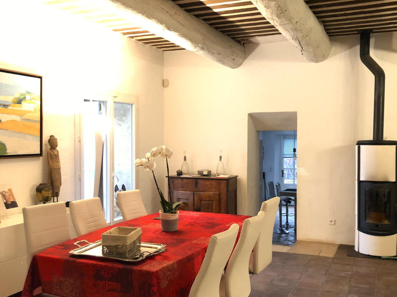 Propriété - 328 m² - 13 pièces