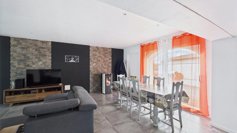 Maison - 210 m² - 7 pièces