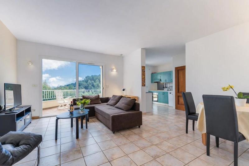 Villa - 102 m² - 4 pièces