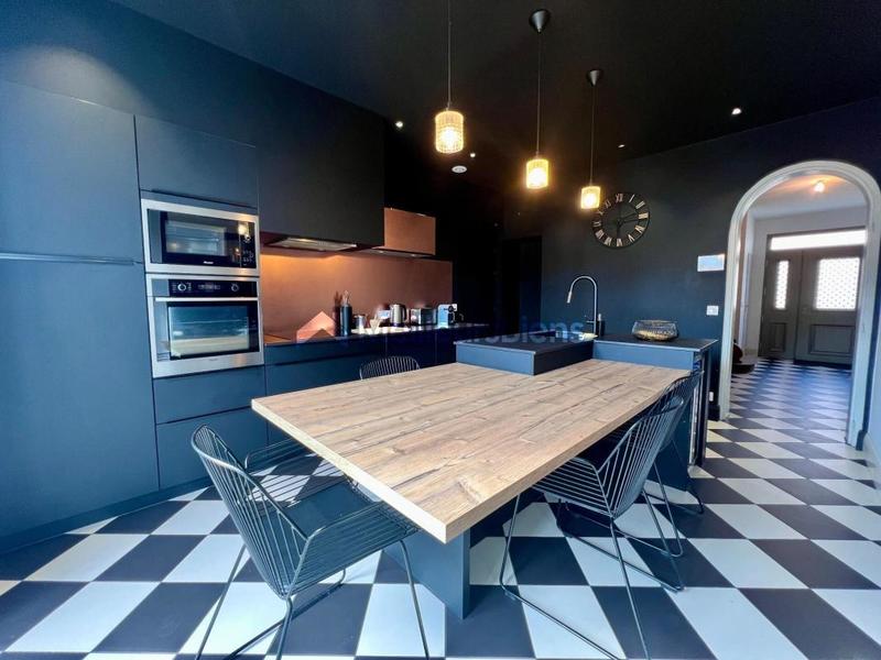 Maison bourgeoise - 135 m² - 5 pièces