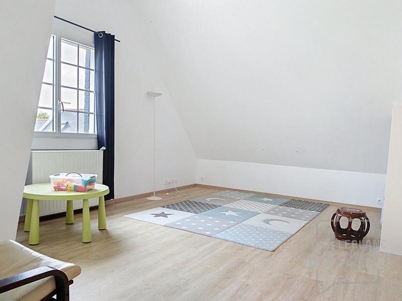 Maison - 115 m² - 9 pièces