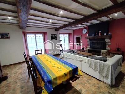 Maison - 130 m² - 6 pièces
