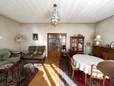 Maison - 194 m² - 8 pièces