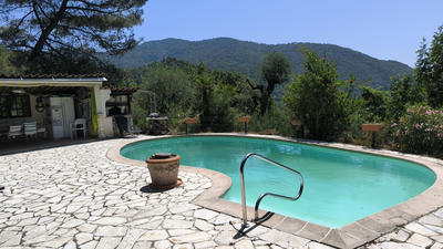 Villa - 90 m² - 4 pièces