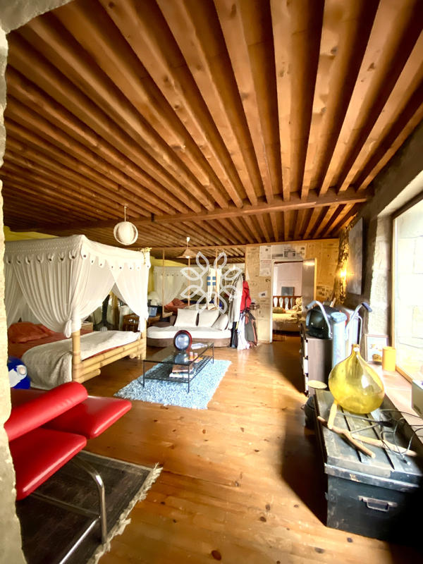 Maison de village - 200 m² - 6 pièces