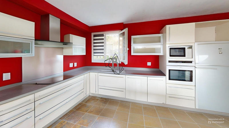 Maison - 165 m² - 5 pièces