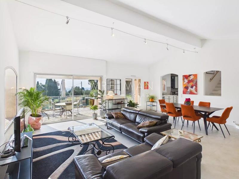 Maison - 170 m² - 6 pièces