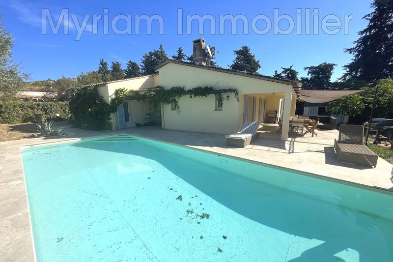 Maison - 106 m² - 5 pièces