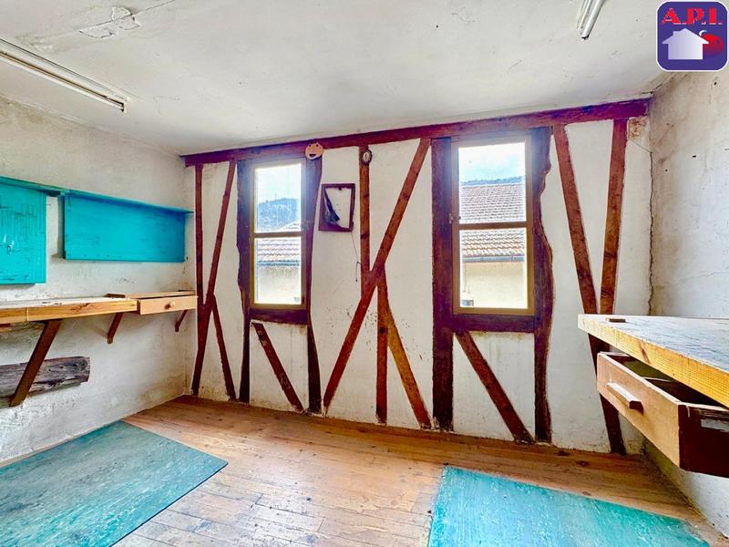 Maison - 213 m² - 6 pièces