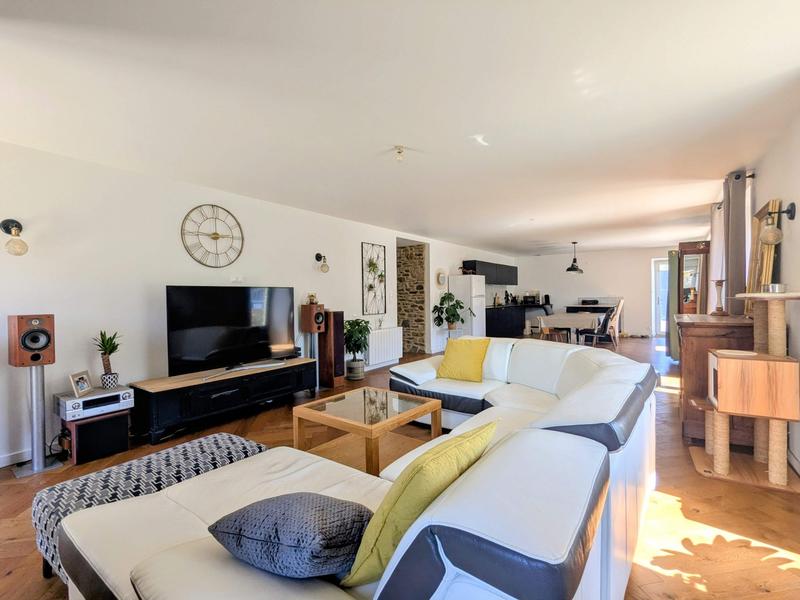 Maison - 140 m² - 5 pièces