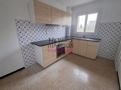 Appartement - 75 m² - 3 pièces