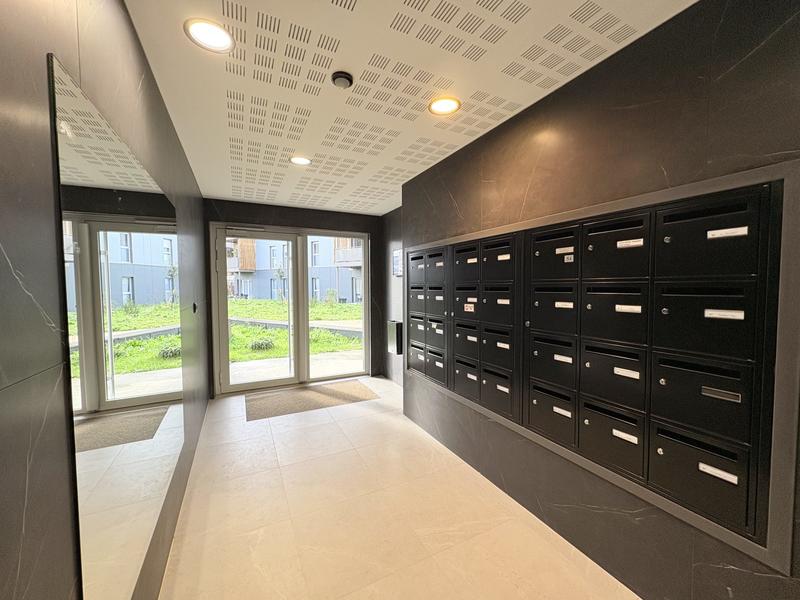 Appartement - 82 m² - 4 pièces