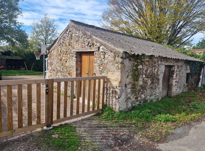 Maison en pierre - 130 m² - 5 pièces