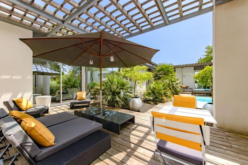 Maison - 200 m² - 6 pièces