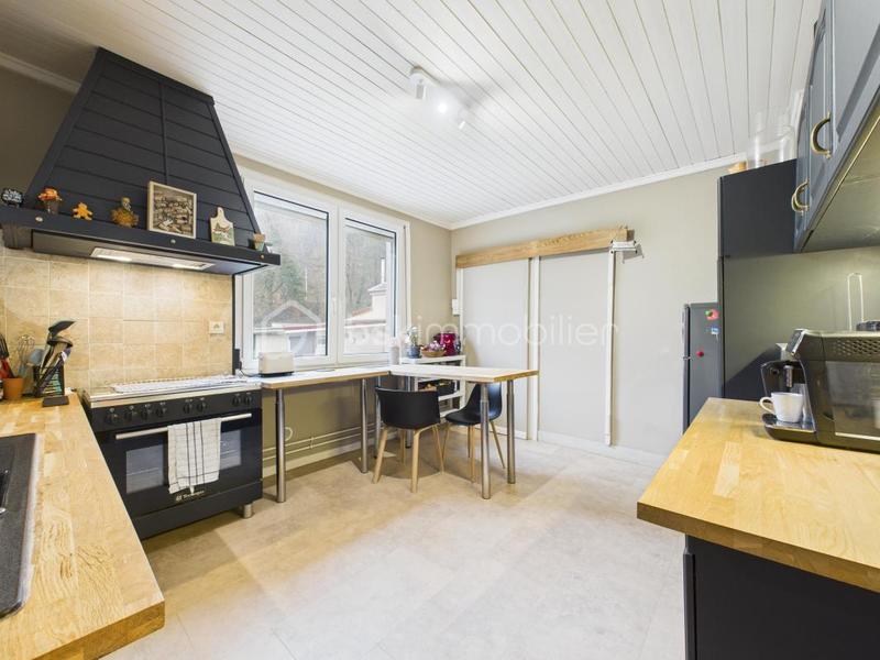 Maison - 165 m² - 6 pièces