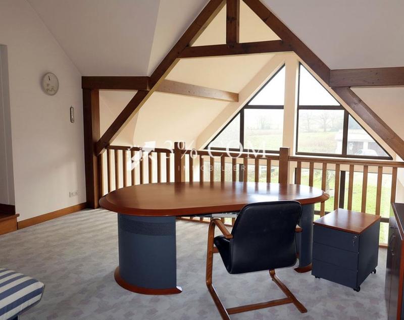 Propriété - 214 m² - 8 pièces