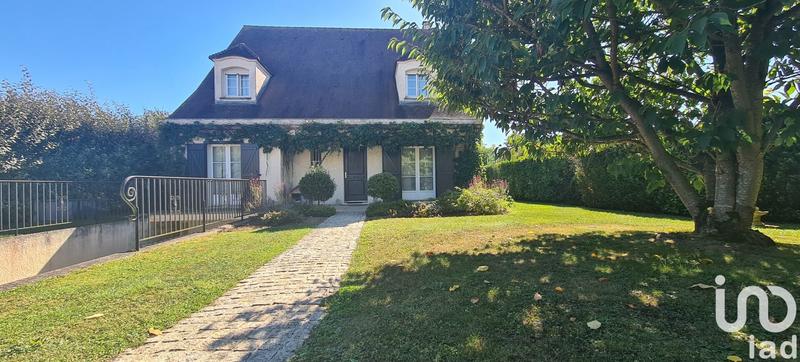 Maison - 219 m² - 6 pièces