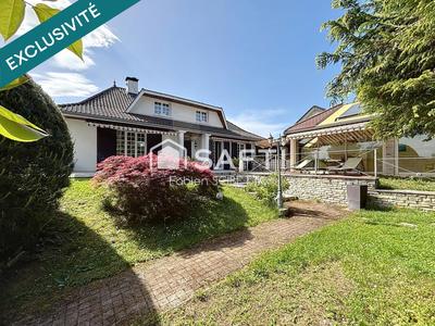 Villa - 200 m² - 7 pièces