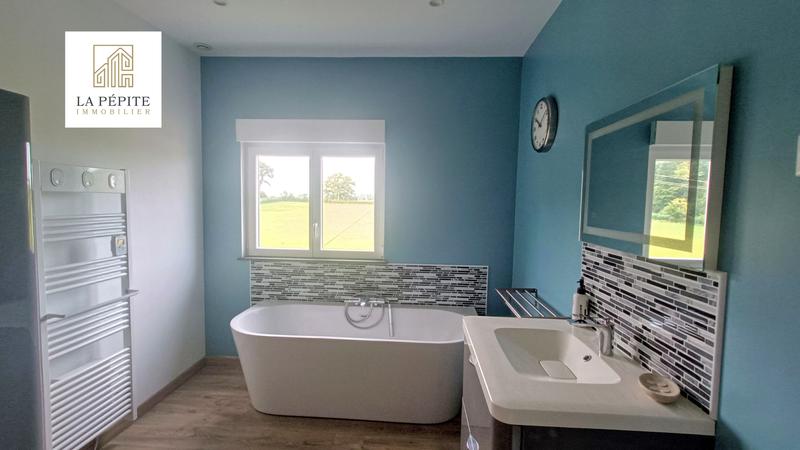 Maison - 143 m² - 5 pièces