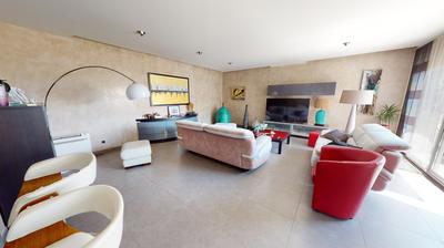 Villa - 197 m² - 7 pièces