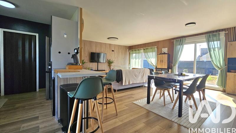 Maison - 95 m² - 5 pièces