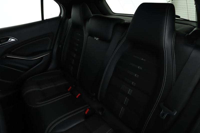 Mercedes Gla 200 d 7g-Dct 136 ch