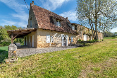 Maison ancienne - 350 m² - 10 pièces