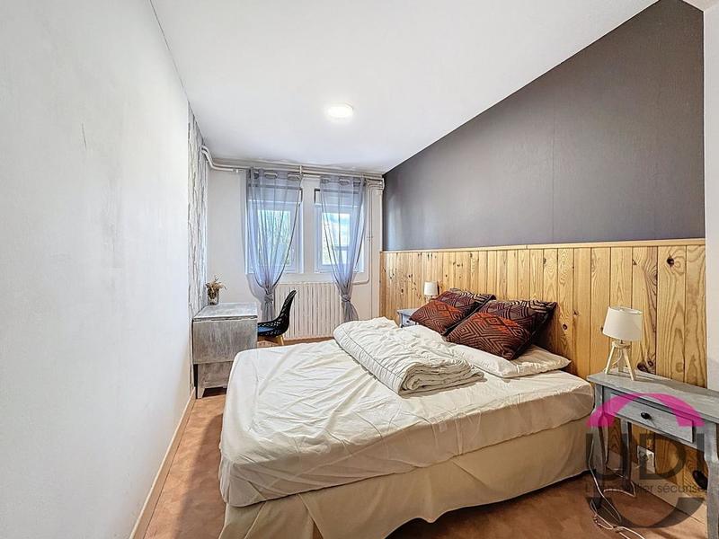 Maison - 200 m² - 5 pièces