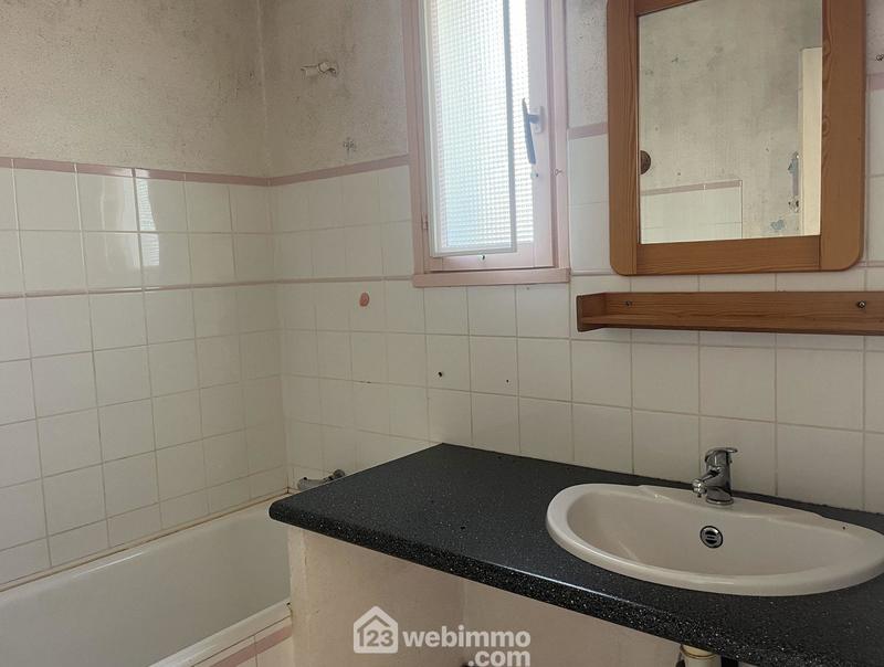 Maison - 80 m² - 5 pièces