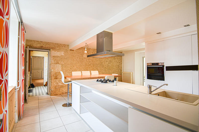 Maison de village - 180 m² - 6 pièces