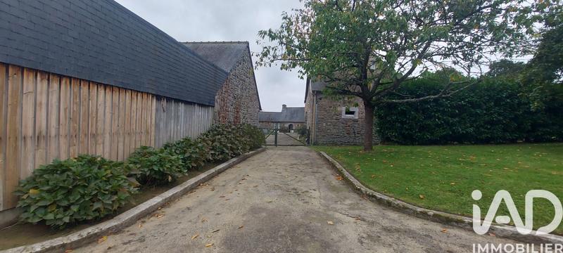 Maison - 392 m² - 15 pièces