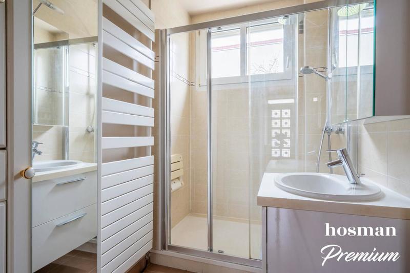 Maison - 160 m² - 8 pièces