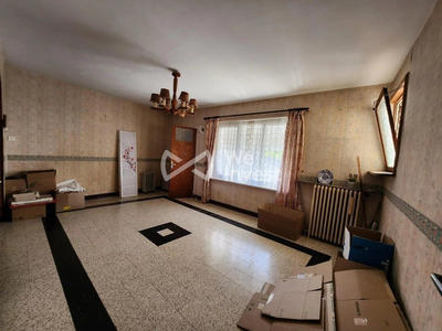 Maison - 120 m² - 9 pièces