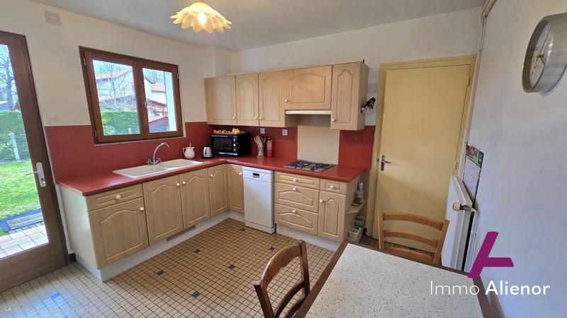 Maison - 108 m² - 4 pièces